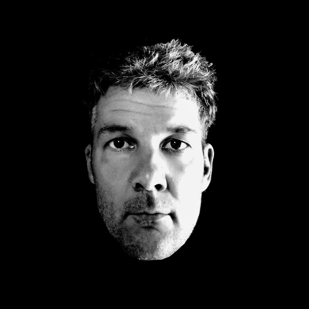 Roman Schöne, Portrait